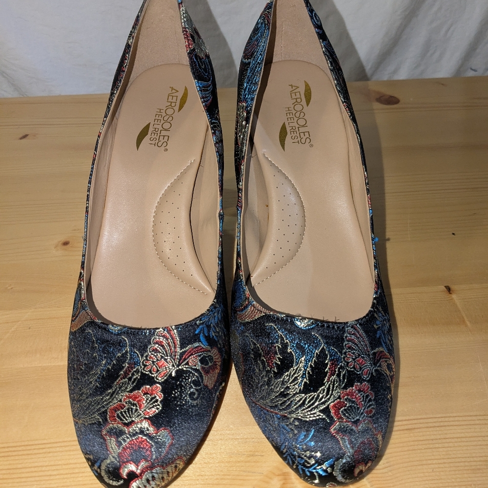 Elegant Multicolor Women's Heels - Picture 7 of 8